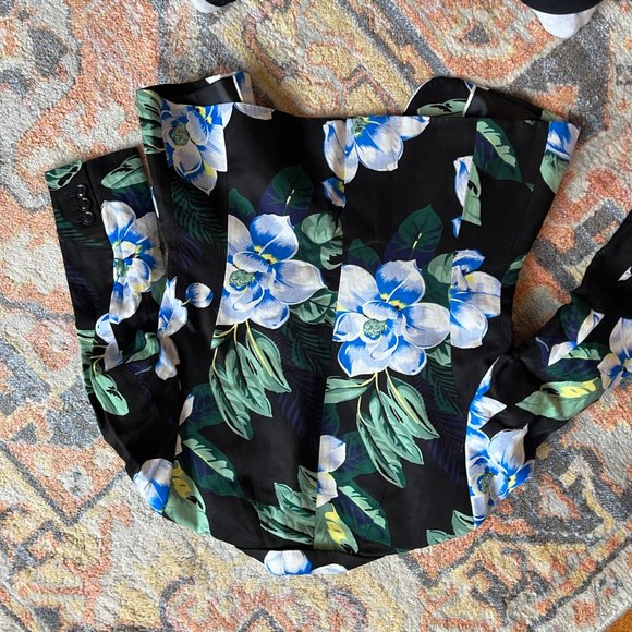 Never Worn - Banana Republic Chelsea Floral Tropical Blazer 00P - Picture 8 of 10